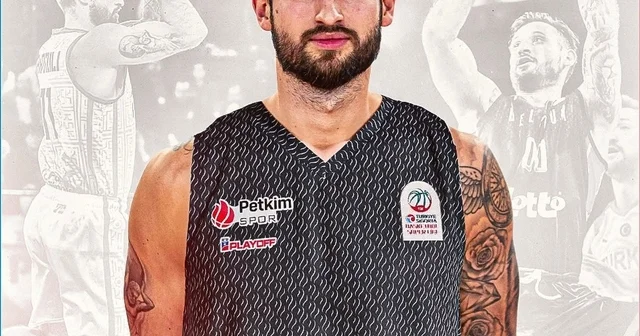 Aliağa Petkimspor, Erokspor dan Thomas Akyazılı yı kadrosuna kattı İzmir Haberleri