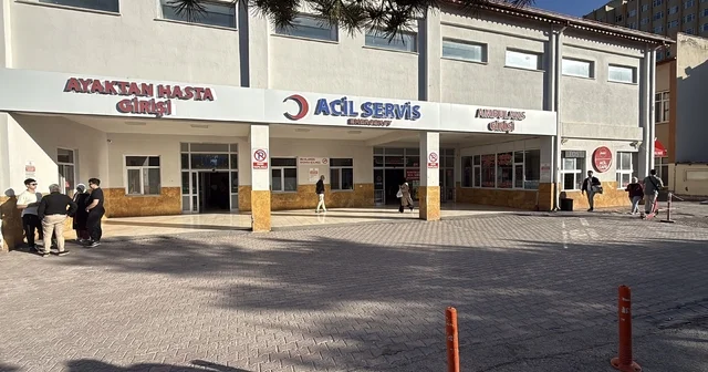 Sivas ta inşaat işçisi, baltayla 3 kişiyi ağır yaraladı Sivas Haberleri