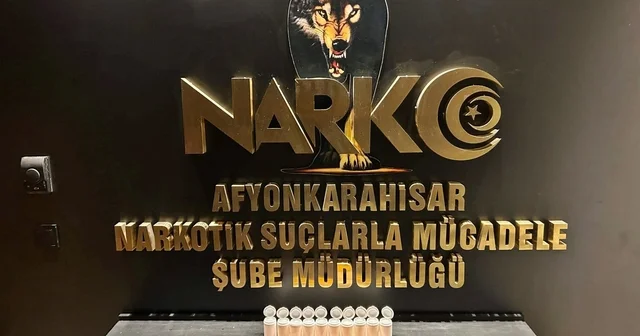 Afyonkarahisar da uyuşturucu emdirilmiş peçete ve 508 adet sentetik ecza maddesi ele geçirildi Afyonkarahisar Haberleri