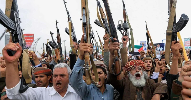 Husilerden İsrail e yeni darbe! Kızıldeniz i kapattılar