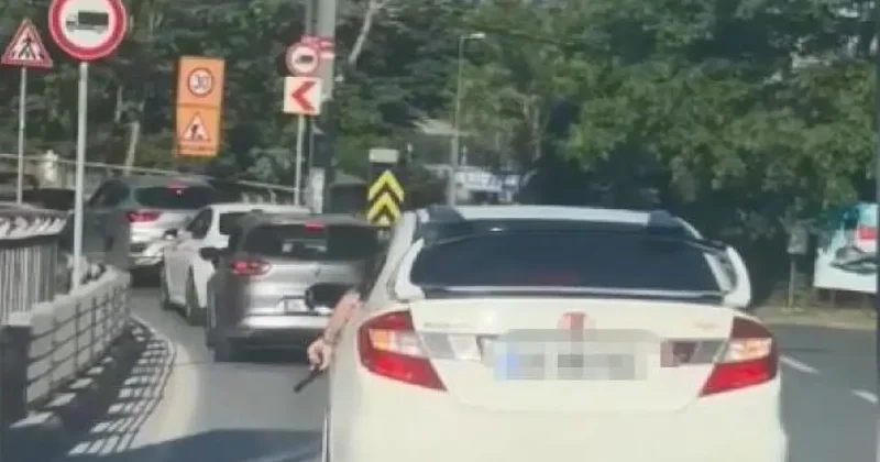 Trafikte silah gösteren şüpheli yakalandı! Silah oyuncak çıktı