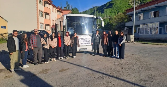 Posof Kaymakamlığı ndan öğrencilere büyük moral: Rize gezisi düzenlendi Ardahan Haberleri