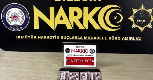 Bilecik te bir araç ve 2 şahıs üzerinde yapılan aramada uyuşturucu madde ele geçirildi Bilecik Haberleri