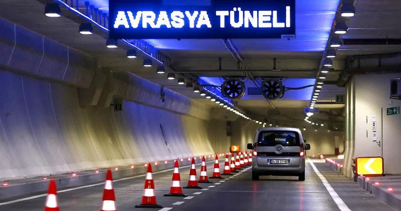 Avrasya Tüneli nde kaza mı oldu? Avrasya Tüneli kapalı mı, neden kapalı?