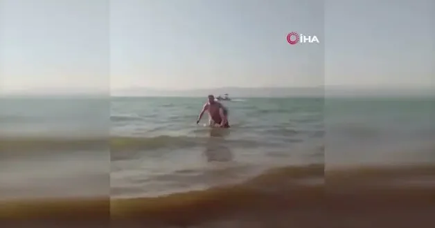 Yürekleri yakan olay! Tatili için gittikleri yerde baba akıntıda hayatını kaybetti
