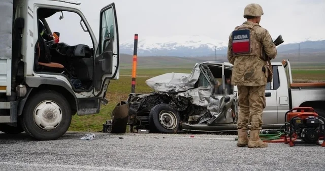 Erzurum da jandarma bölgesinde bir ayda 34 kişi trafik kazalarında yaralandı Erzurum Haberleri