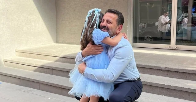 İl Müdürü İlhan, koruyucu aile çocuğunun heyecanına ortak oldu Bilecik Haberleri