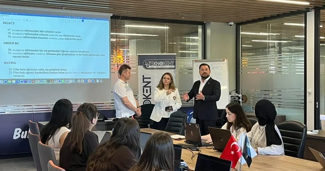 Balıkesir Teknokent te Veri ve Yapay Zekâ Eğitim programı başarıyla tamamlandı Balıkesir Haberleri