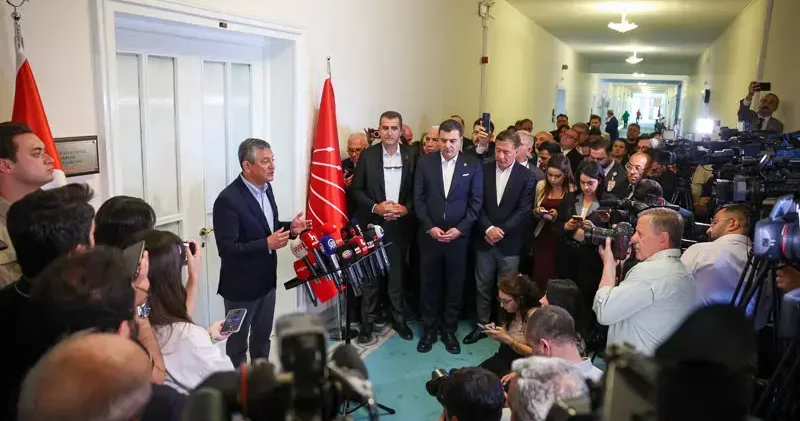 Özgür Özel: Yarın benim konuşacağım grup toplantısı yapılacak