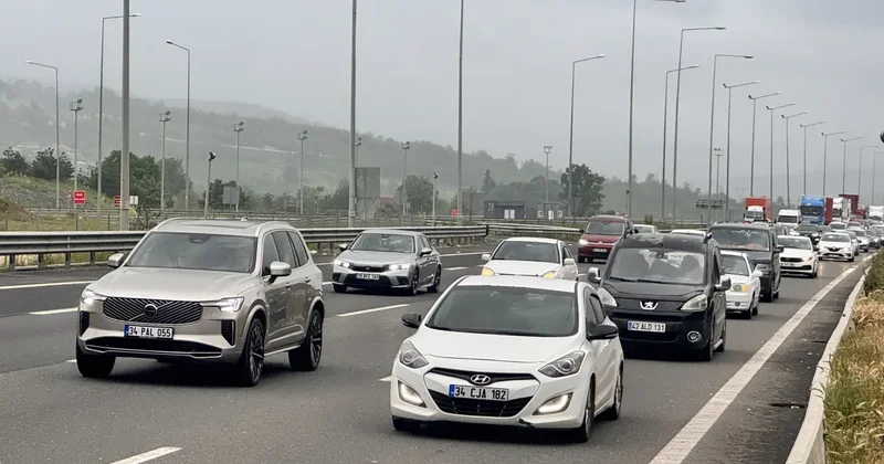 Otoyolda çalışma başlatılıyor! İstanbul yönünde trafik düzeni değişiyor