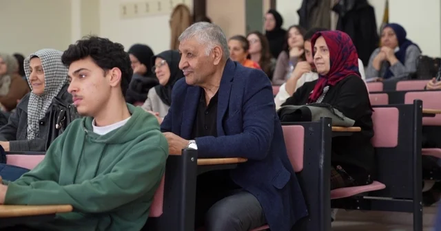 Gençler sordu, Tecrübe yanıtladı: ETÜ de kuşaklar arası gönül köprüsü Erzurum Haberleri