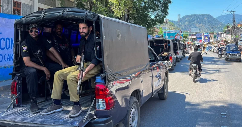 Pakistan da polis ve protestocular çatışta: 7 kişi öldü Sözcü Gazetesi