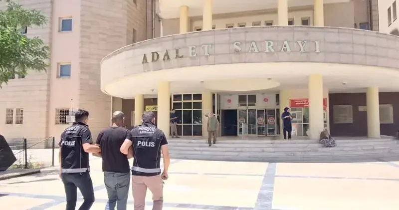 Tahliye olduktan 2 ay sonra traktörle uyuşturucu taşırken yakalandı