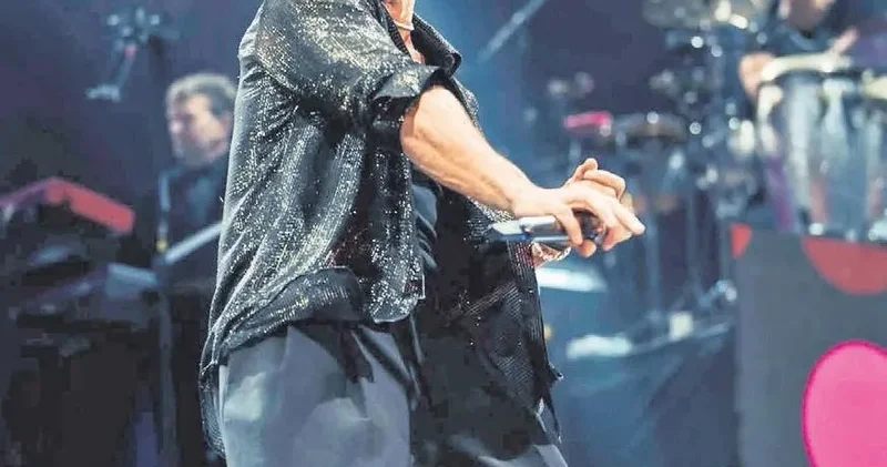 HAKAN UÇ Ricky Martin hayranlarını sürprizler bekliyor