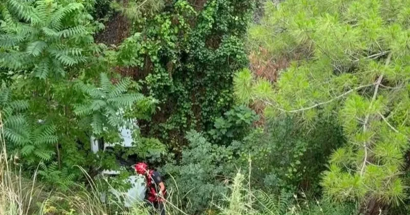 Dörtyol’da uçurumdan uçan otomobilin sürücüsü yaralandı