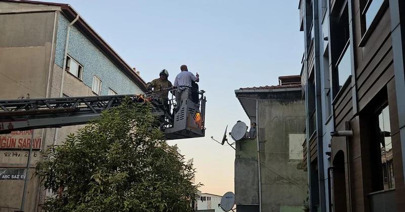 İstanbul da 5 katlı binada çıkan yangın korkuttu