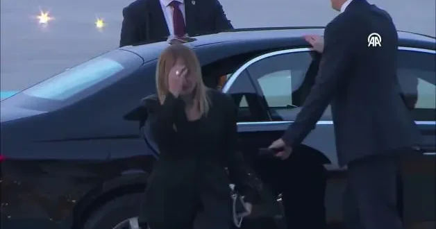 Trump ile gerilim yaşamıştı: Külliye deki resmi resepsiyona son katılan isim Meloni oldu