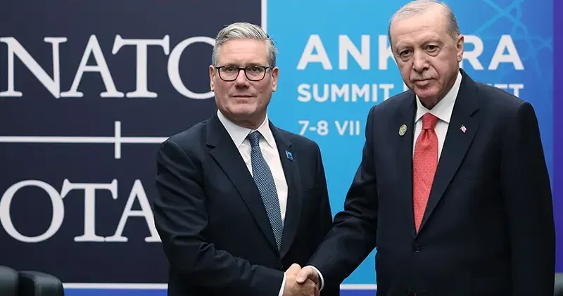 Cumhurbaşkanı Erdoğan, Birleşik Krallık Başbakanı Starmer i kabul etti