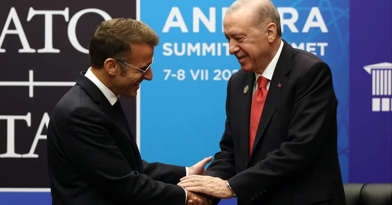 Macron: Cumhurbaşkanı Erdoğan ile görüşmemiz yapıcı bir havada geçti
