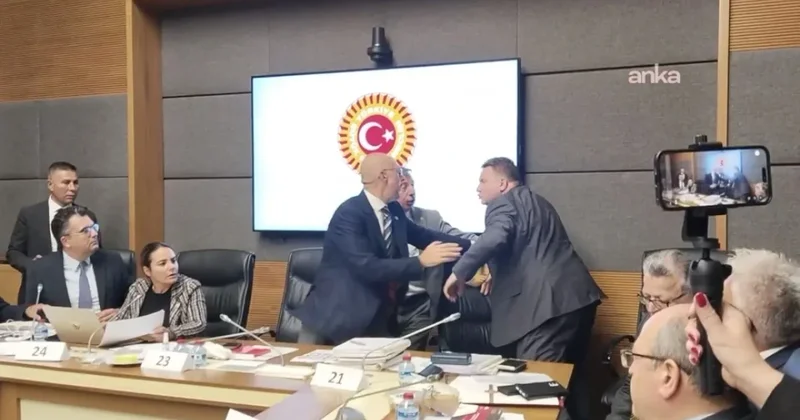 TBMM de Pislik tartışması! MHP li vekil masayı yumrukladı... İYİ Partili vekilin üzerine yürüdü Sözcü Gazetesi