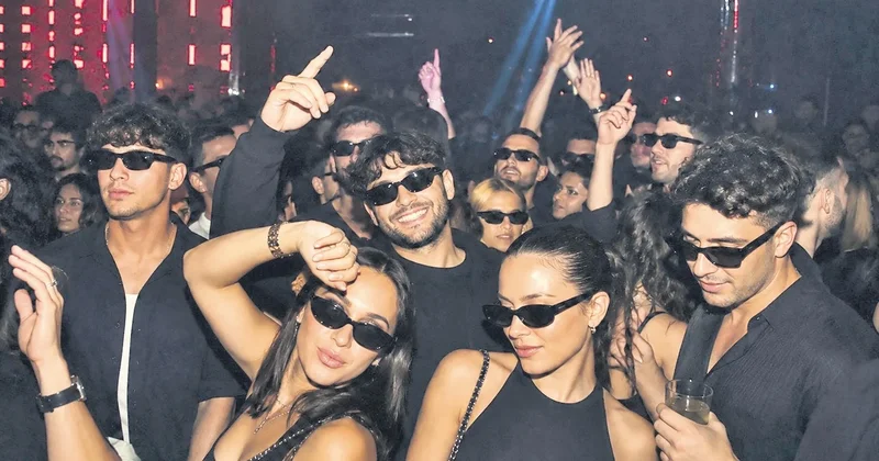ÖMER KARAHAN İçeriye yiyecek içecek ve kameralı gözlük alınmaz!