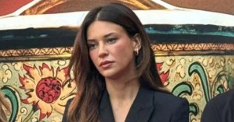 Oyuncu Devrim Özkan babaannesini kaybetti Sözcü Gazetesi