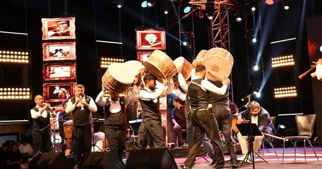 Neşet Ertaş Kültür ve Müzik Festivali nde meydan doldu taştı Kırşehir Haberleri Habertürk Yerel Haberler