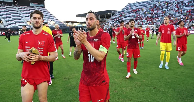 Hakan Çalhanoğlu’ndan sürpriz çıkış! ‘Kendimi TFF Başkanı olarak görüyorum Sözcü Gazetesi
