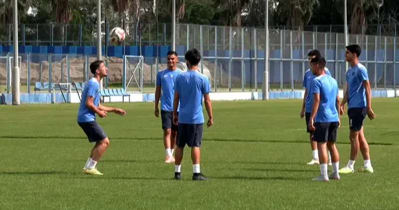 Futbolculara demans uyarısı: Sık kafa topuna çıkanlarda risk artıyor