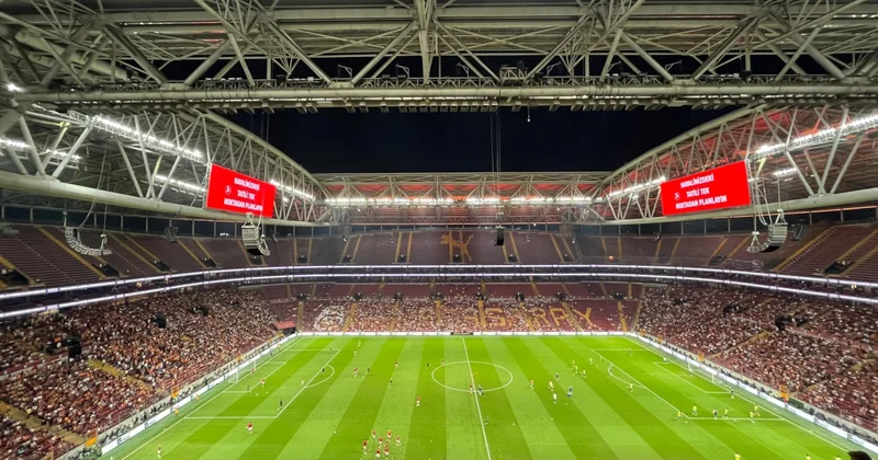 Galatasaray taraftarının tepkisi bitmiyor! Yapılmayan transferler kriz çıkardı Sözcü Gazetesi