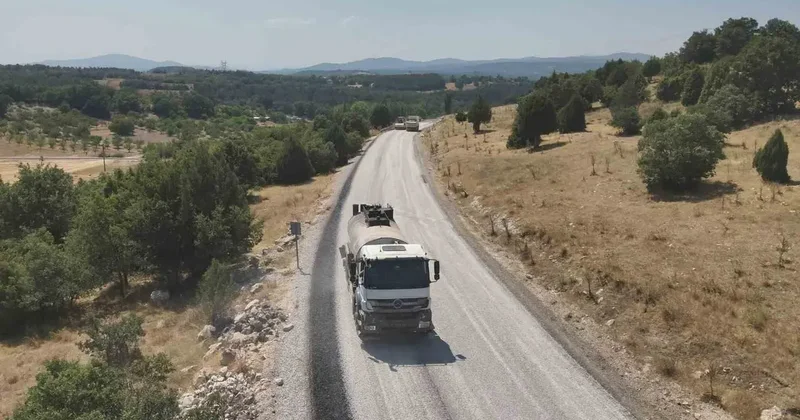 Büyükşehir Harmancık’ta da yolları yeniliyor