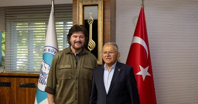 Başkan Büyükkılıç, Ahmet Şafak ı ağırladı, konser coşkusuna ortak oldu Kayseri Haberleri Habertürk Yerel Haberler