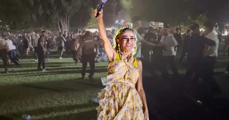 Yıldız Tilbe nin İzmir konserinde ortalık savaş alanına döndü Sözcü Gazetesi