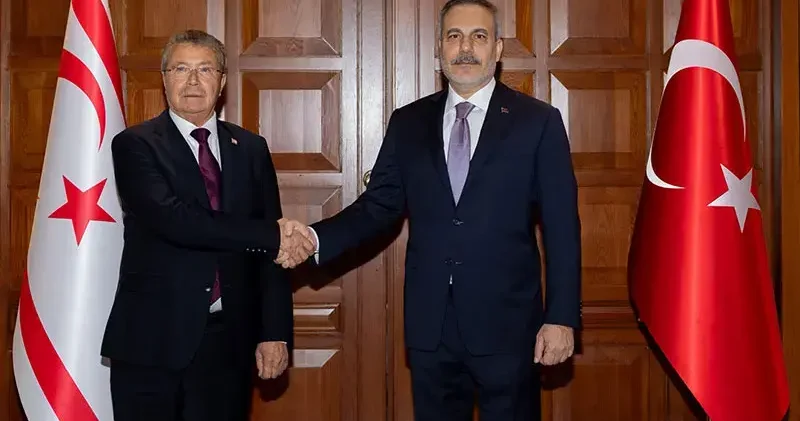 Bakan Fidan, KKTC Başbakanı Üstel ve Irak Temsilciler Meclisi Başkanı Al Halbusi’yi kabul etti