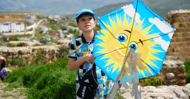 Bayburt ta uçurtmalar Gazze deki çocuklar için uçurulacak Bayburt Haberleri Habertürk Yerel Haberler