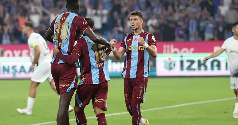 Ernest Muçi takımının skor yükünü üstlenmeye devam ediyor