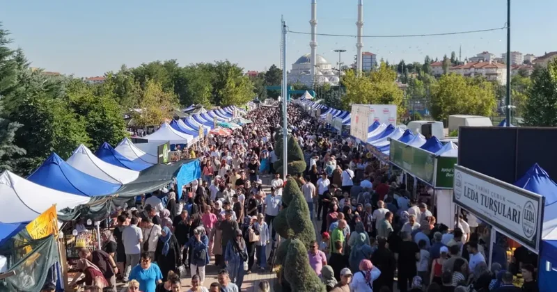 18. si düzenlenen Çubuk Kültür ve Turşu Festivali Ankara ya damga vurdu