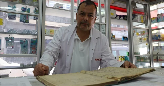 Rum eczacıdan kalan reçete defteri, İzmir in kurtuluşunu belgeliyor İzmir Haberleri Habertürk Yerel Haberler