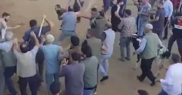 Diyarbakır Canlı Hayvan Borsası nda alacak verecek kavgası: Ortalık savaş alanına döndü Diyarbakır Haberleri Habertürk Yerel Haberler