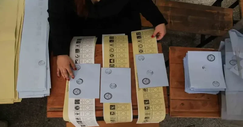 Son seçim anketinde çarpıcı sonuçlar! Zirvede fark gitgide açılıyor, bugün seçim olsa...