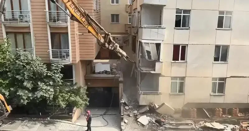 Maltepe de çöken binada kontrollü yıkım başladı