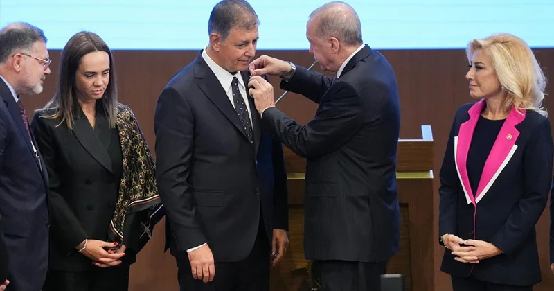 AK Partiye geçen Cemil Tugay 5 günlük izne çıktı