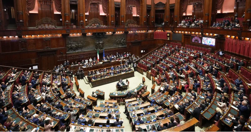 İtalya da tartışmalı seçim reformuna onay Dış Haberler