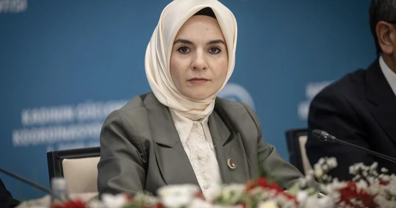 Aile ve Sosyal Hizmetler Bakanı Göktaş tan Yeni Parti li Özlale ye istifa çağrısı