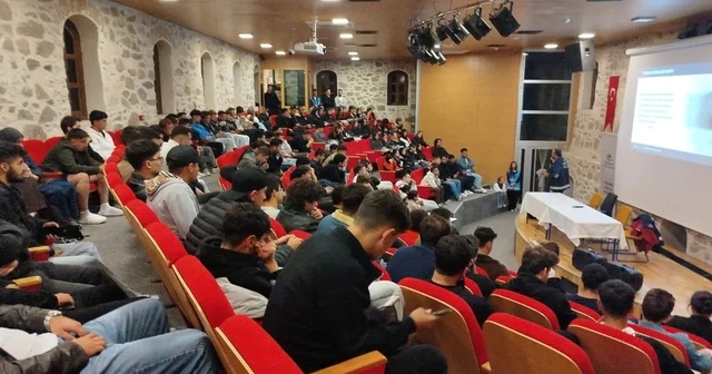 Eskişehir de öğrenciler ve aileler uyuşturucuyla mücadele konusunda bilgilendirildi Eskişehir Haber Habertürk Yerel Haberler