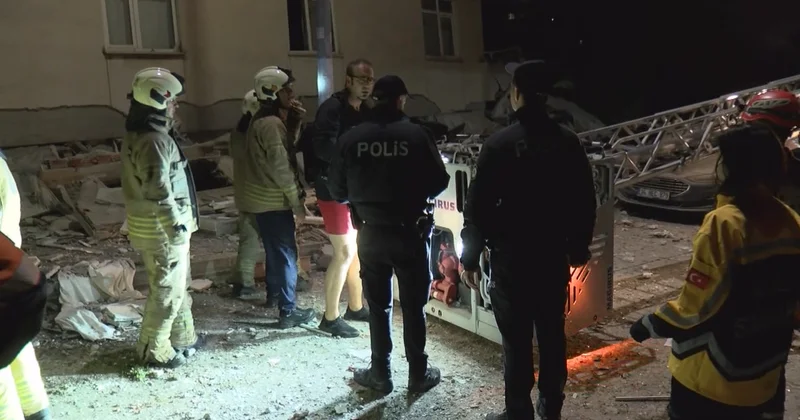Maltepe de 7 katlı binanın 3 katı çöktü, 1 kişi öldü, 3 ü çocuk 10 kişi kurtarıldı