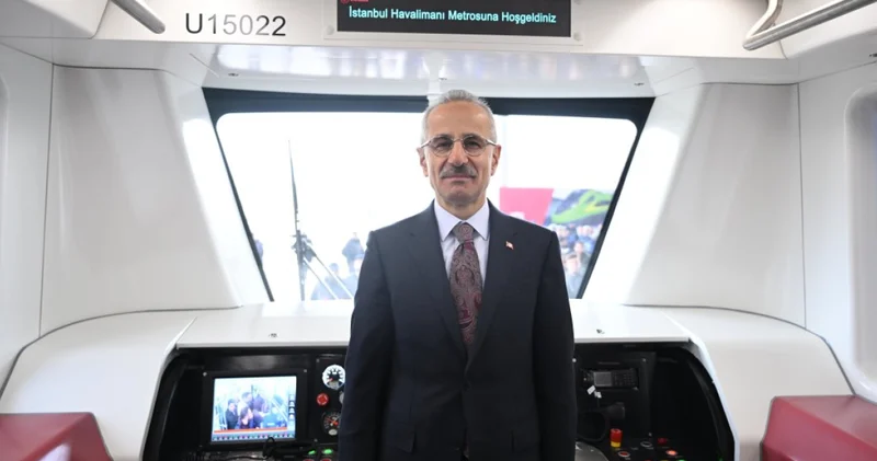 Ulaştırma ve Altyapı Bakanı Abdulkadir Uraloğlu: “Hayata geçirdiğimiz hatlarda dünya nüfusunun yaklaşık 5’te 2’sine karşılık gelen 3,25 milyar yolcuya hizmet verildi”