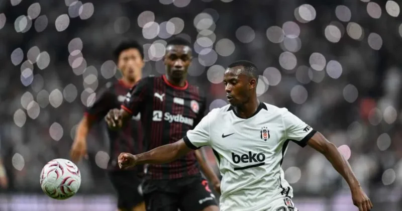 Beşiktaş ta stoper tandemi belli oluyor! Yıldız isim formaya göz kırptı...