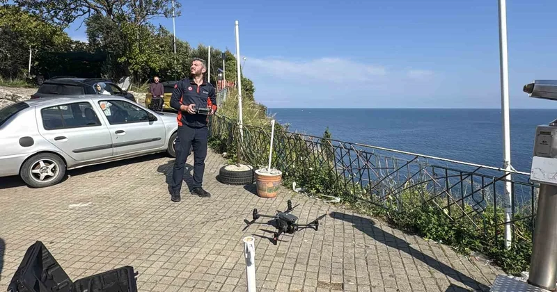 Amasra da kayıp madenciye ait olduğu sanılan teknenin batma anı kameraya yansıdı! Saniyeler içinde gözden kayboldu