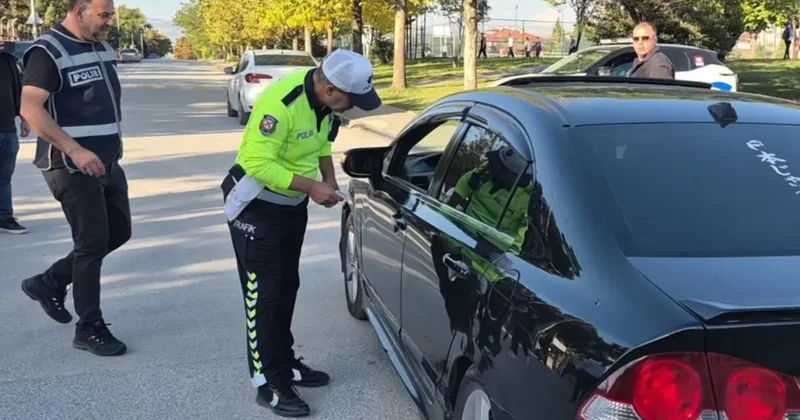 İl Emniyet Müdürlüğünden okul çevreleri ve servis araçlarına denetim